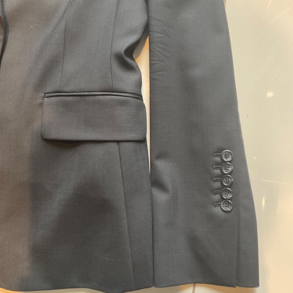 CLASSIC BCBG MAXAZRIA TWO PIECES SUIT - Picture 2 of 11